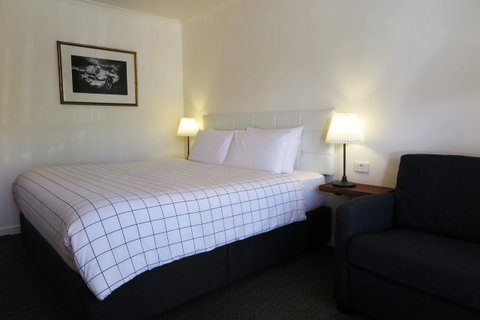 Summerhill Motor Inn - Kempsey Accommodation 1