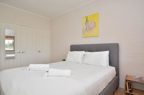JE Guesthouse, Central To All The Hunter Valley Has To Offer - Kempsey Accommodation 24