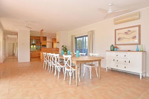 JE Guesthouse, Central To All The Hunter Valley Has To Offer - Kempsey Accommodation 7