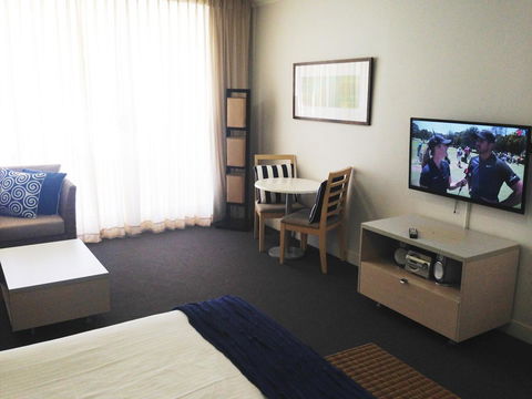 BASE Holidays - Ettalong Beach Premium Apartments - Kempsey Accommodation 40