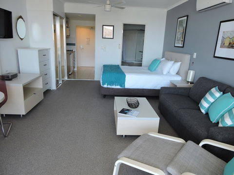 BASE Holidays - Ettalong Beach Premium Apartments - Kempsey Accommodation 18