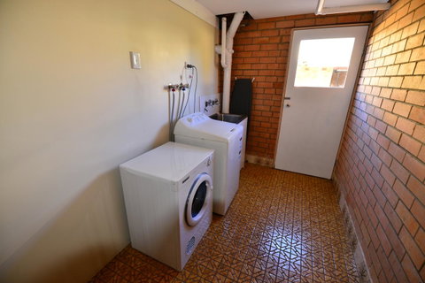 City Centre Apartments - Kempsey Accommodation 3