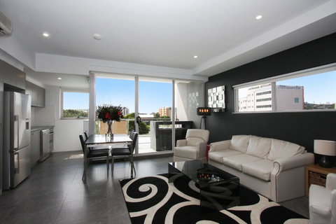 Honeysuckle Executive Apartments - Kempsey Accommodation 33