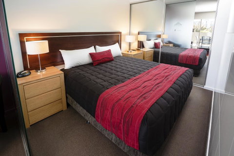 Honeysuckle Executive Apartments - Kempsey Accommodation 27