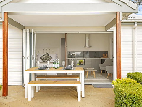 The Beach House North Wollongong - Kempsey Accommodation 1