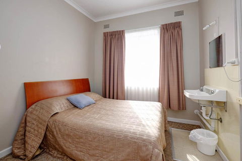Lakes And Ocean Hotel Forster - Kempsey Accommodation 9