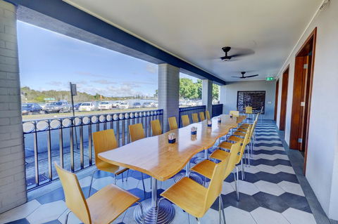 Lakes And Ocean Hotel Forster - Kempsey Accommodation 7