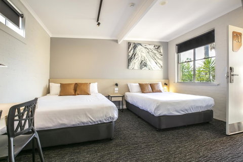 Nightcap At Colyton Hotel - Kempsey Accommodation 24