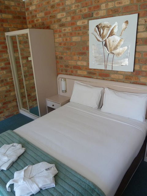 Mollymook Surfbeach Motel & Apartments - Kempsey Accommodation 12