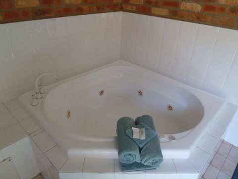 Mollymook Surfbeach Motel & Apartments - Kempsey Accommodation 30