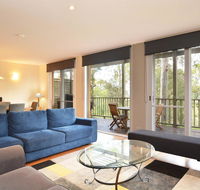 Villa De Saran located within Cypress Lakes - Kempsey Accommodation