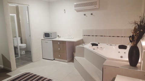 Coastal Bay Motel - Kempsey Accommodation 40