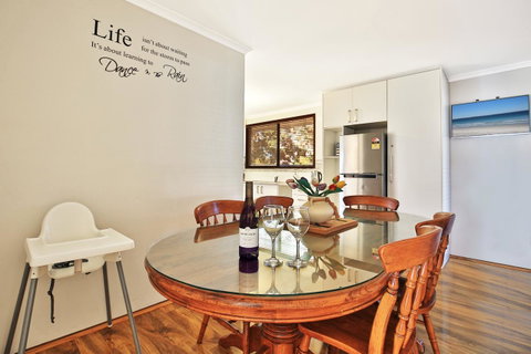 Sandy Toes Beach House Jervis Bay - 2min To Beach - Kempsey Accommodation 11