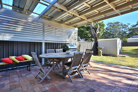 Sandy Toes Beach House Jervis Bay - 2min To Beach - Kempsey Accommodation 3