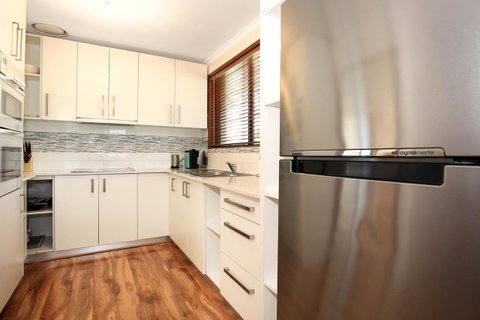 Sandy Toes Beach House Jervis Bay - 2min To Beach - Kempsey Accommodation 9