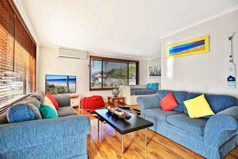 Sandy Toes Beach House Jervis Bay - 2min To Beach - Kempsey Accommodation 0
