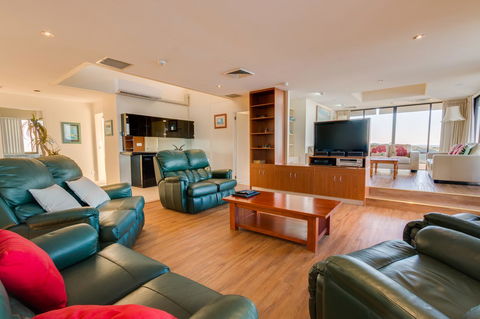 Pacific Towers Beach Resort - Kempsey Accommodation 23