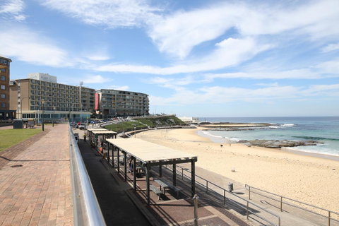Arena Luxury Beachfront Apartment - Kempsey Accommodation 32