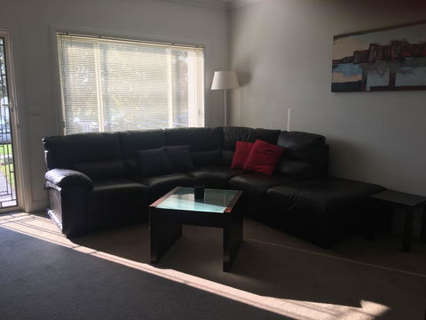 Travers Street Apartment - Kempsey Accommodation 8