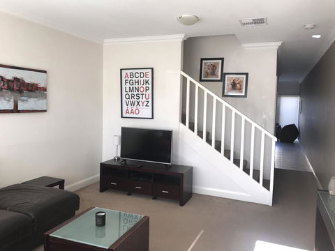 Travers Street Apartment - Kempsey Accommodation 6