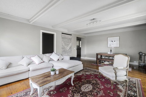 The Spa Cottage With HotTub, Netflix & Stan - Kempsey Accommodation 16
