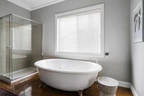 The Spa Cottage With HotTub, Netflix & Stan - Kempsey Accommodation 19