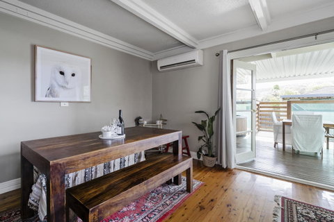 The Spa Cottage With HotTub, Netflix & Stan - Kempsey Accommodation 27