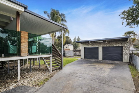 The Spa Cottage With HotTub, Netflix & Stan - Kempsey Accommodation 18