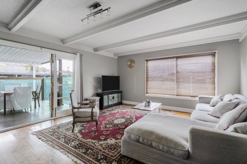 The Spa Cottage With HotTub, Netflix & Stan - Kempsey Accommodation 25