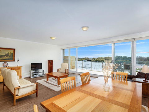 Regatta 13 - Kempsey Accommodation 5