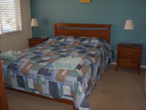 Beaches Apartments Merimbula - Kempsey Accommodation 6