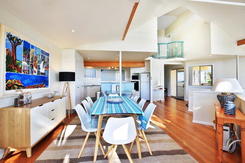 Seaglass - Stunning Views Of Jervis Bay - Kempsey Accommodation 6