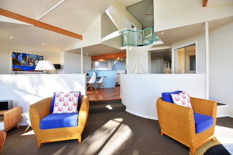 Seaglass - Stunning Views Of Jervis Bay - Kempsey Accommodation 1