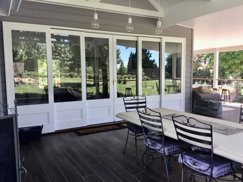 Chanticleer Gardens Barn Cottage With A Pool - Kempsey Accommodation 3