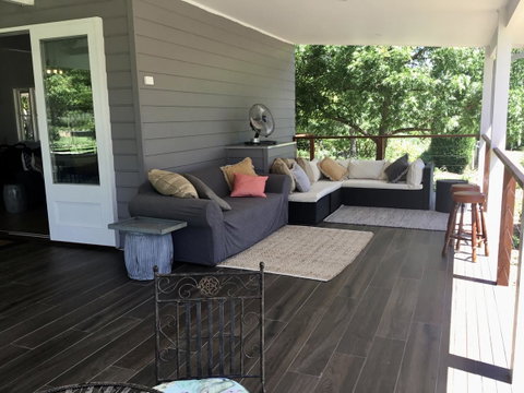 Chanticleer Gardens Barn Cottage With A Pool - Kempsey Accommodation 1
