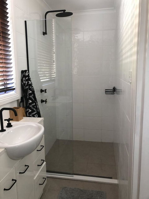 Chanticleer Gardens Barn Cottage With A Pool - Kempsey Accommodation 24
