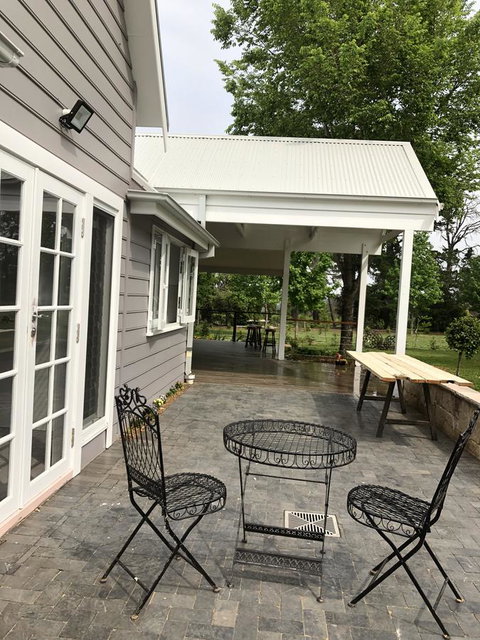 Chanticleer Gardens Barn Cottage With A Pool - Kempsey Accommodation 25