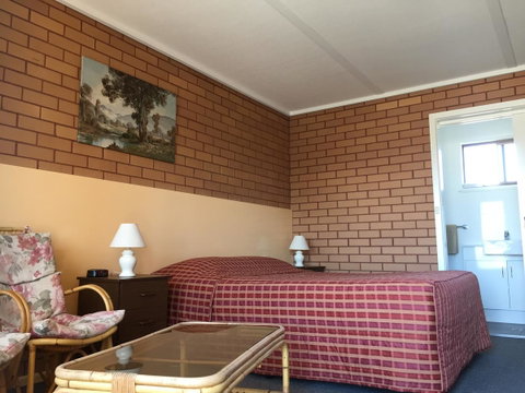 Deniliquin Motel - Kempsey Accommodation 8