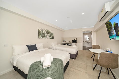 Carlton Suites - Kempsey Accommodation 0