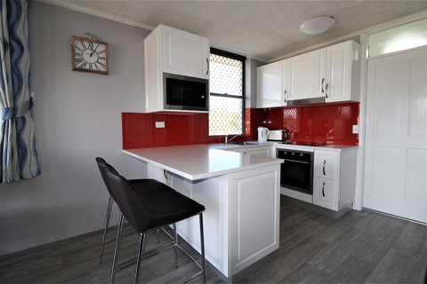 Beachfront 3, 25 Willow Street - Kempsey Accommodation 5
