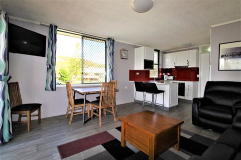 Beachfront 3, 25 Willow Street - Kempsey Accommodation 1