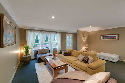 Mountainside B & B - Kempsey Accommodation 3