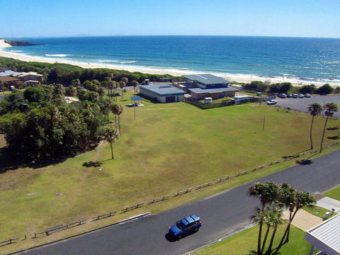 2 Cliff Road - Kempsey Accommodation 0