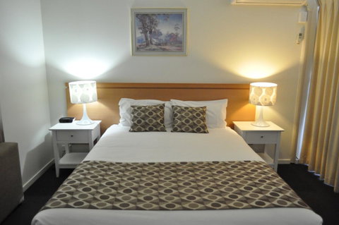 Albury Burvale Motor Inn - Kempsey Accommodation 0