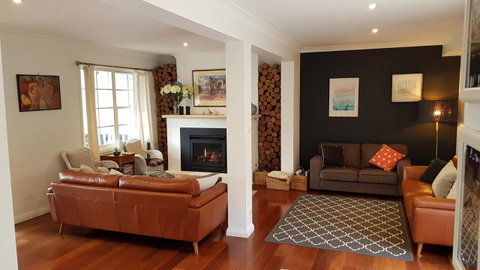 Bowral Escape - Kempsey Accommodation 2