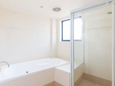 Millennium 102 With Pool In Complex - Kempsey Accommodation 4