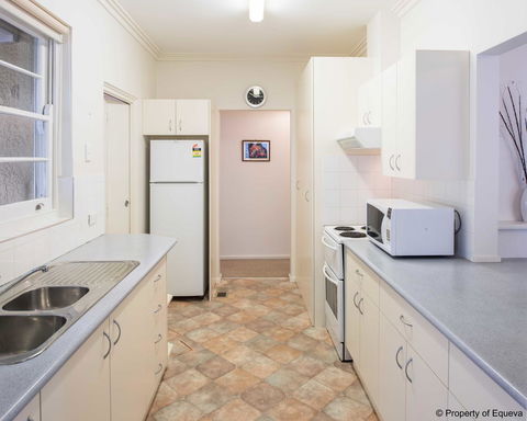 Villa Blue - Kempsey Accommodation 14