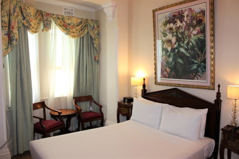 Manor Boutique Hotel Sydney - Kempsey Accommodation 3