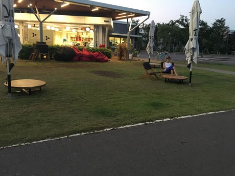 Nightcliff Foreshore Getaway - McKay Gardens - Kempsey Accommodation 22