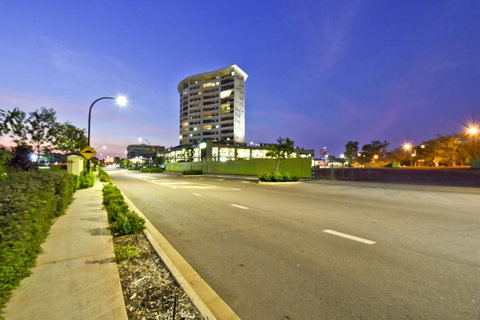 Nomikis\'On The Avenue - Kempsey Accommodation 10